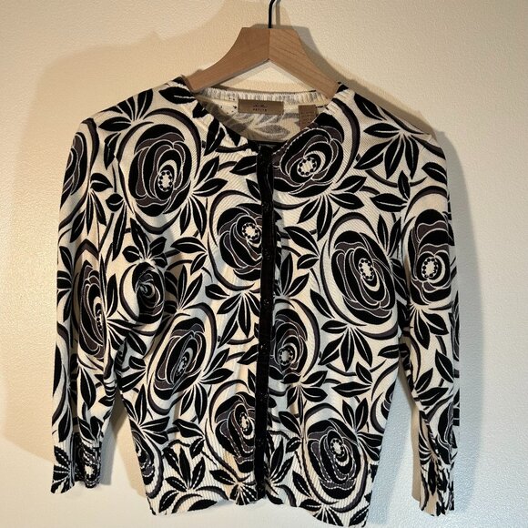I.E. (Australia label) black floral on white, button down, 3/4 sleeves size PM/L - Picture 1 of 11